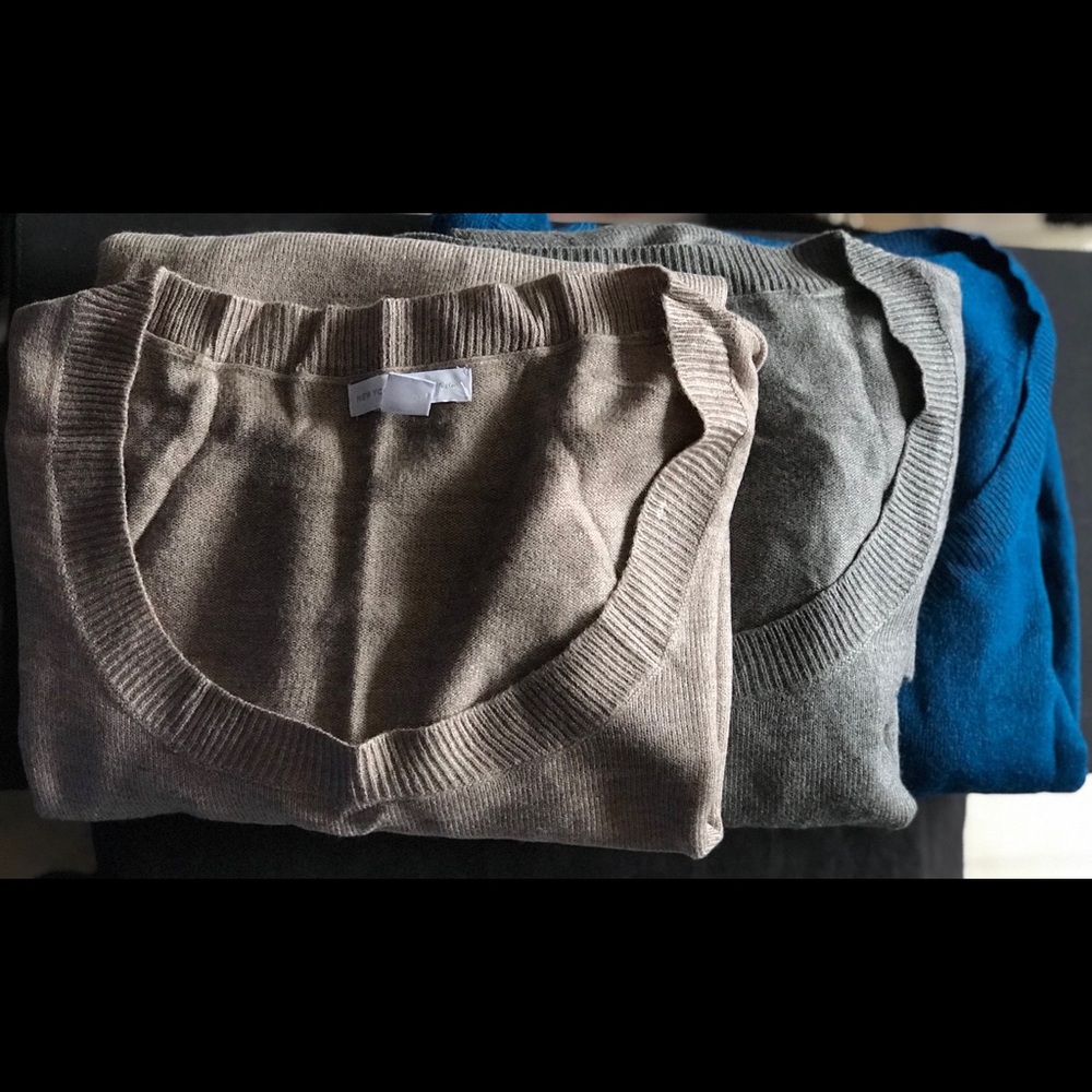 Bundle of knit tops
